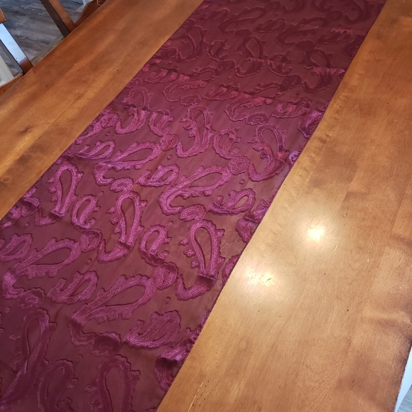 Burgundy Silky Table-Runner - Picture 3 of 8